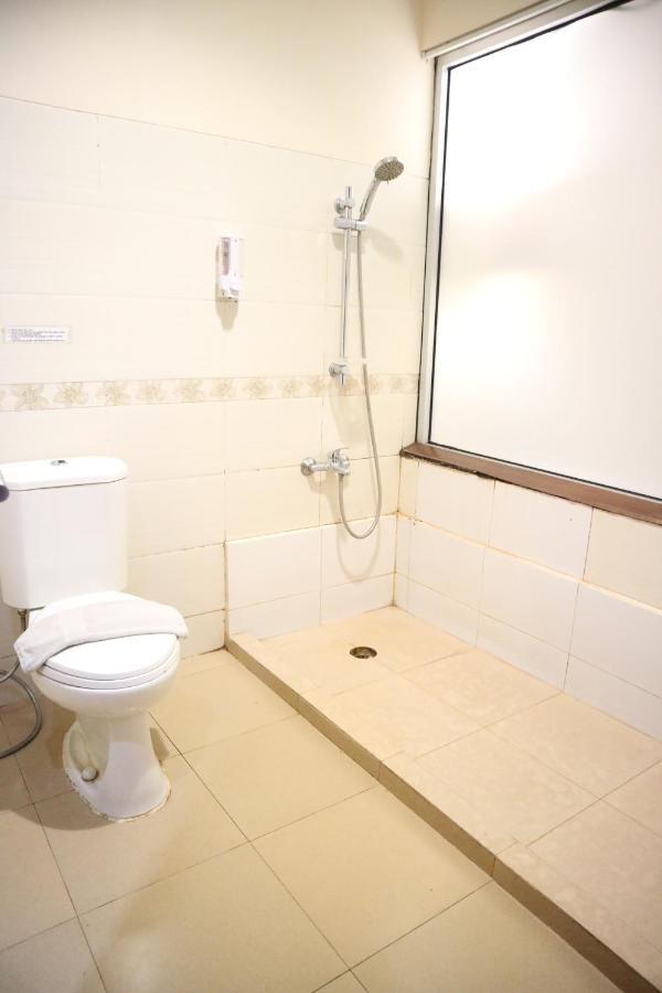 Excellent Seven Boutique Hotel Бандунг Экстерьер фото