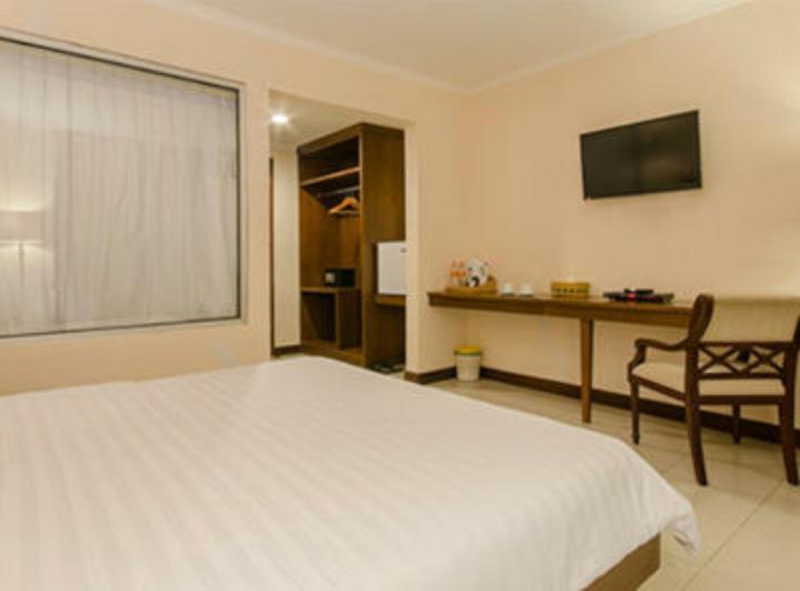 Excellent Seven Boutique Hotel Бандунг Экстерьер фото