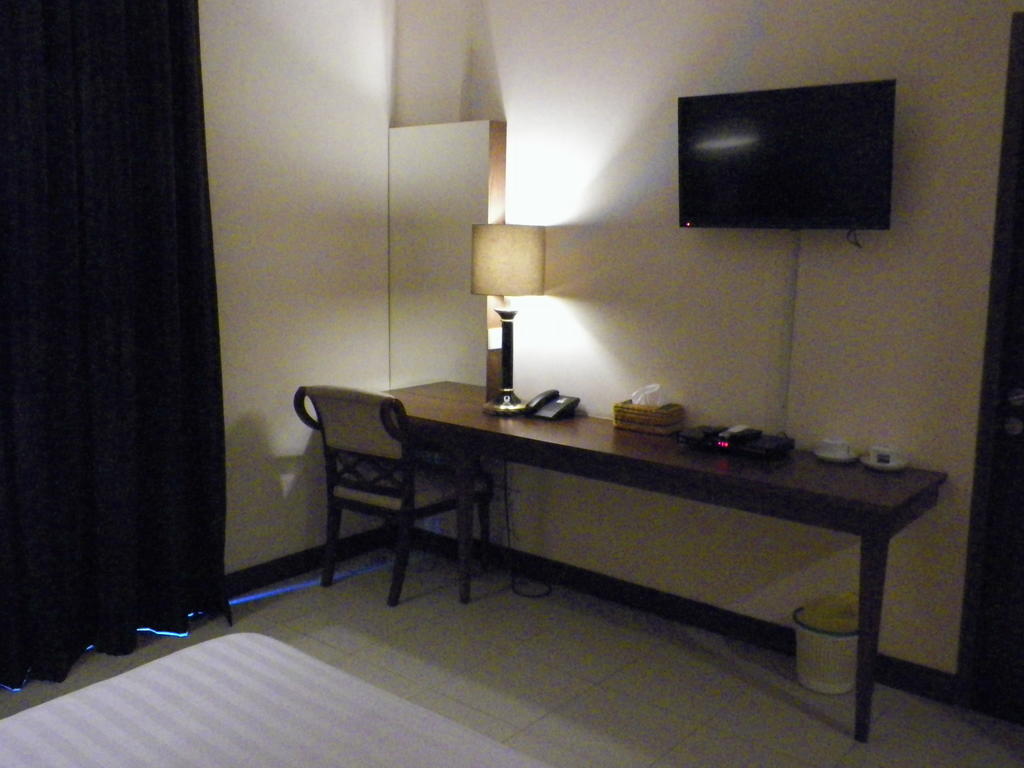 Excellent Seven Boutique Hotel Бандунг Номер фото